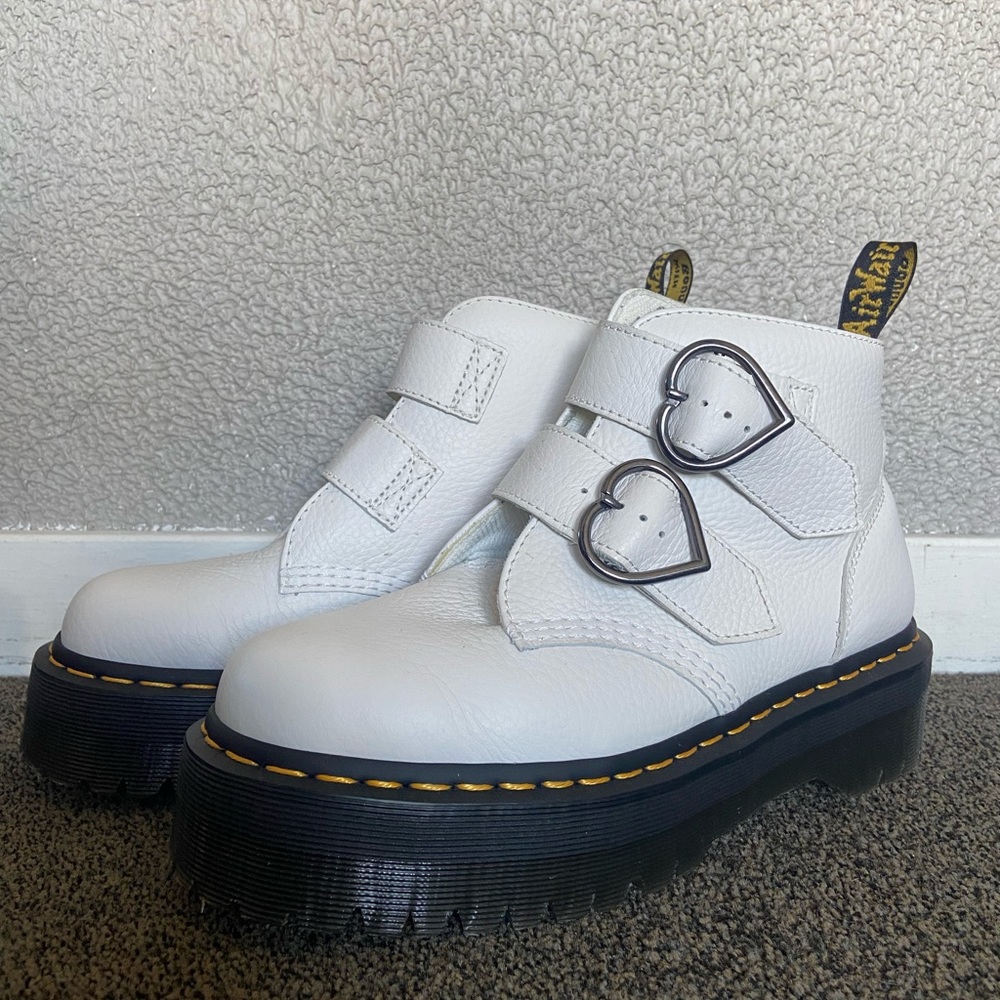 Dr. Martens devon heart platform boots NEVER WORN